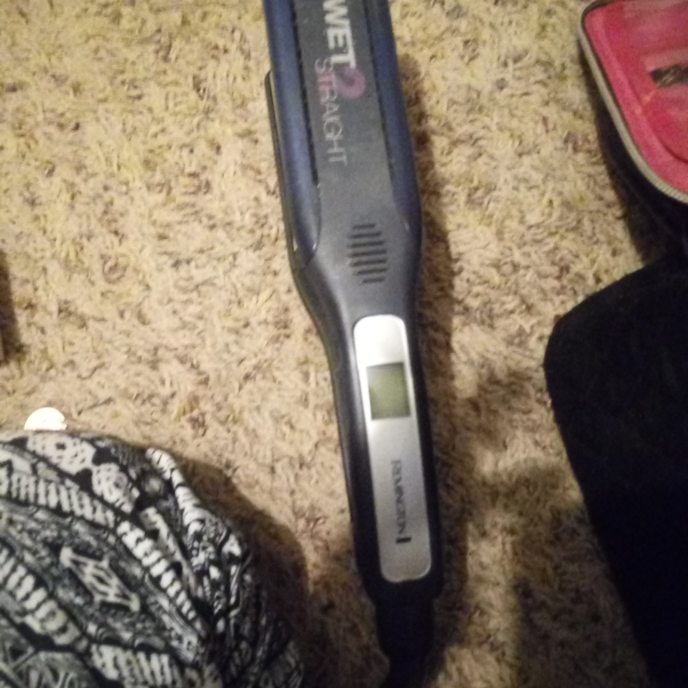 Remington wet to straight straightner